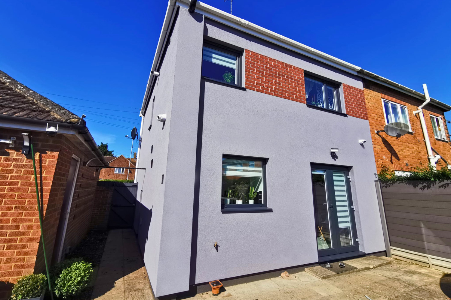 External Wall Insulation before and after picture