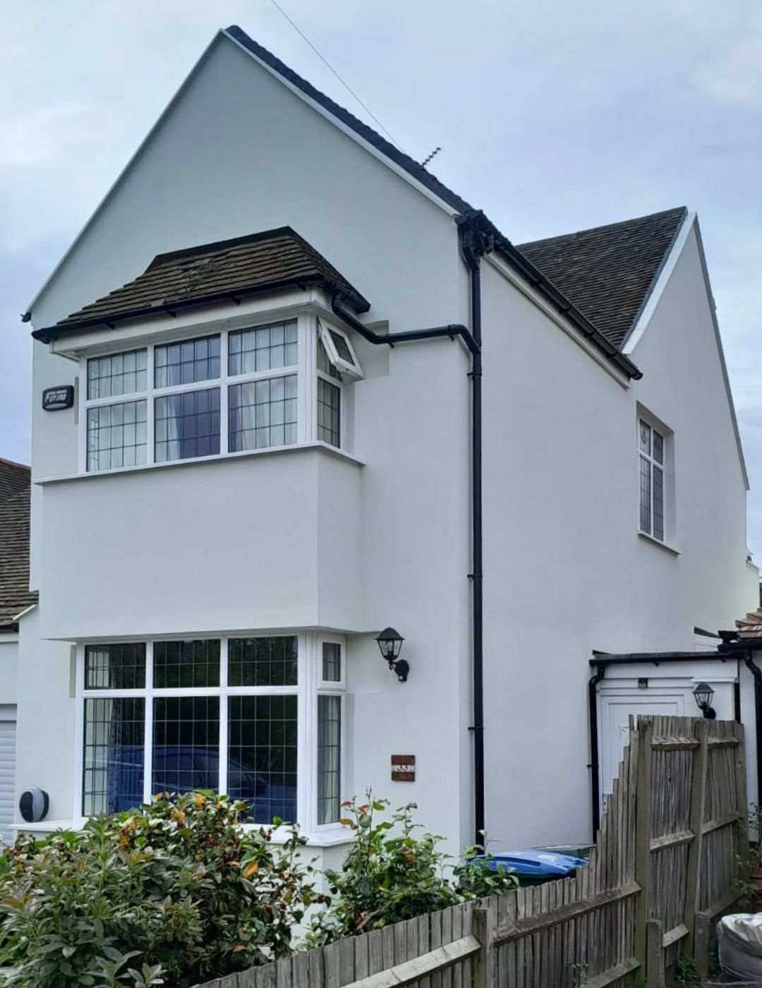 Warwick detached property finished in brilliant white silicone render by PD Rendering Coventry